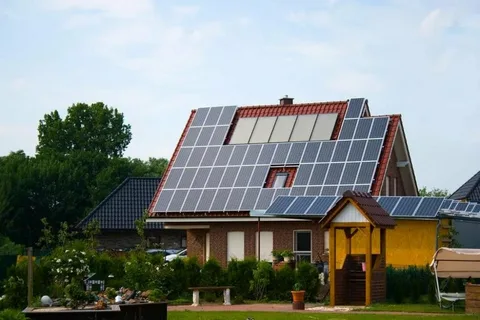 Is a Home Solar Power System Worth It? Breaking Down the ROI